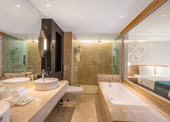 By Ihg 4*