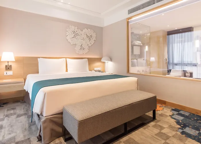 By Ihg