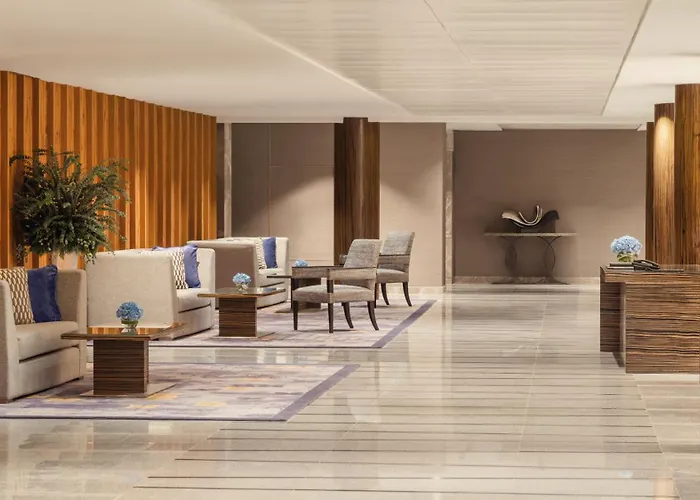 By Ihg Banguecoque