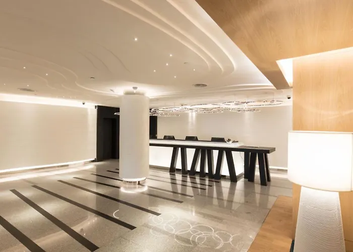 By Ihg Hotel 4*